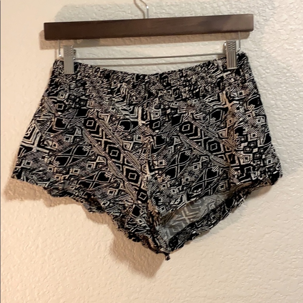 Patterned shorts
